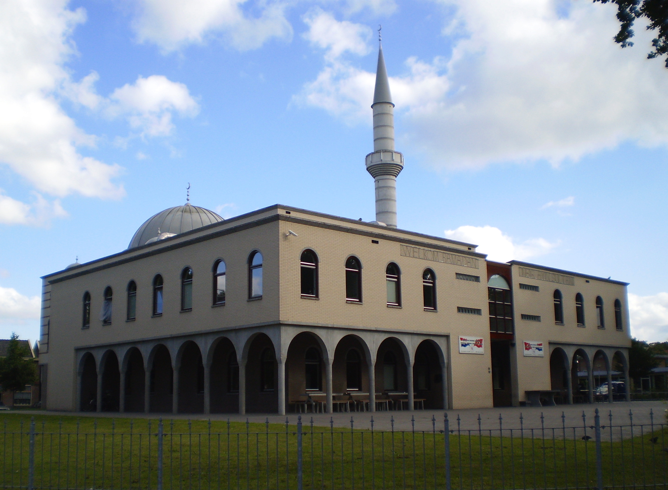 Moskeeën willen extra beveiliging